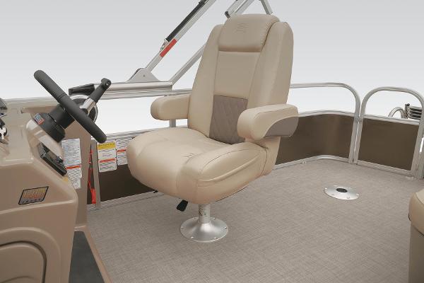 Slide: The Image of Sun Tracker SportFish 20 DLX 2023 - 32