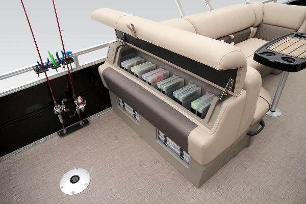 Slide: The Image of Sun Tracker SportFish 20 DLX 2025 - 39