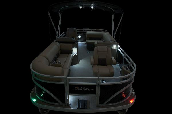 Slide: The Image of Sun Tracker SportFish 20 DLX 2025 - 51
