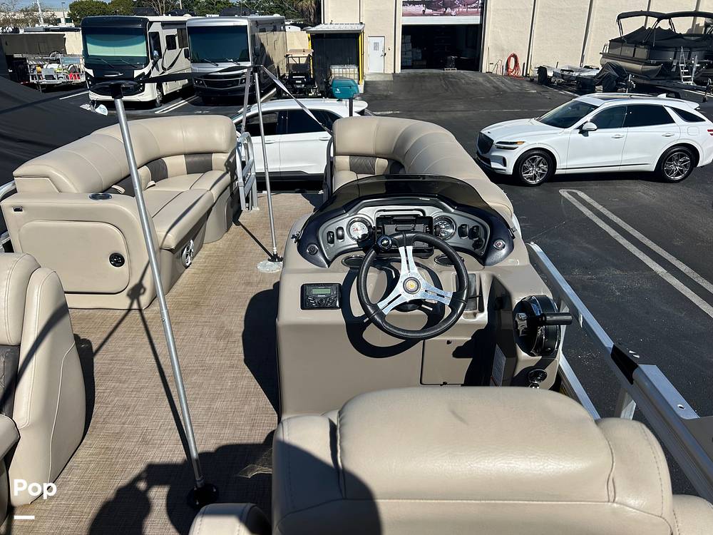 Slide: The Image of Sun Tracker Sportfish 22 DLX 2023 - 15104576