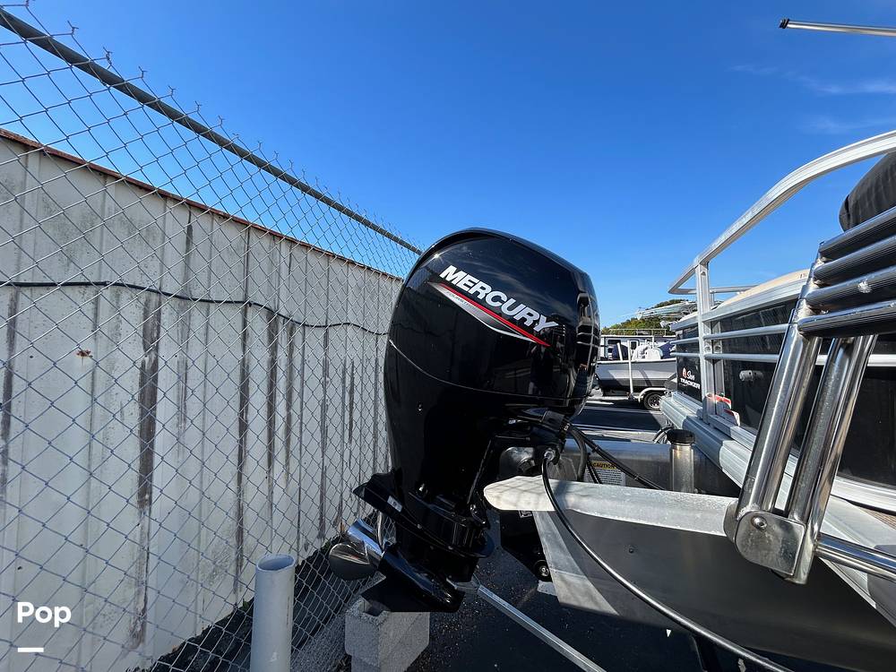 Slide: The Image of Sun Tracker Sportfish 22 DLX 2023 - 15104614