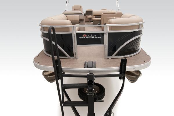 Slide: The Image of Sun Tracker SportFish 22 DLX 2025 - 14