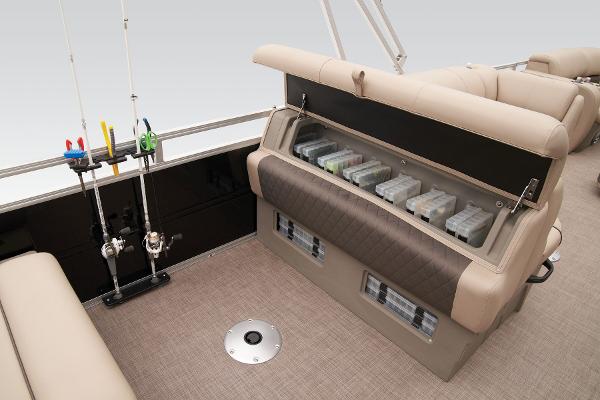 Slide: The Image of Sun Tracker SportFish 22 DLX 2025 - 54