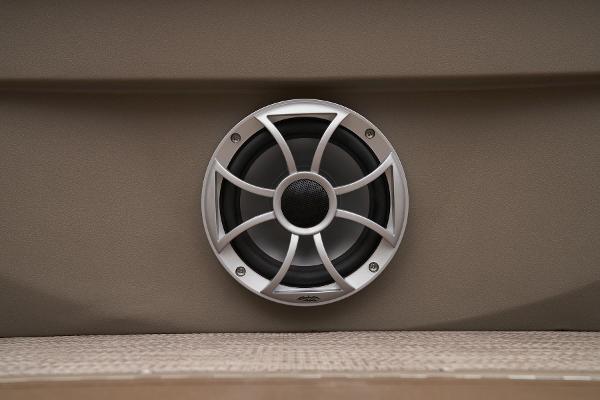 Slide: The Image of Sun Tracker Sportfish 24 XP3 2024 - 44