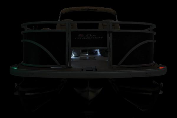 Slide: The Image of Sun Tracker Sportfish 24 XP3 2024 - 60