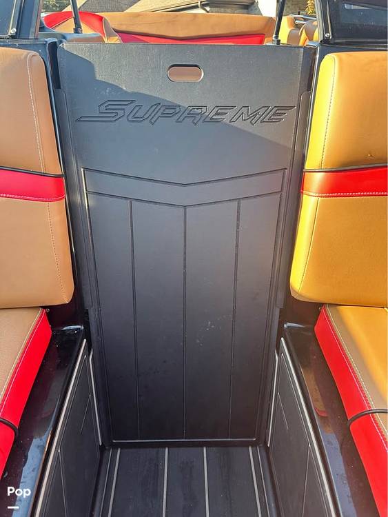 Slide: The Image of Supreme Zs 232 2021 - 15574969