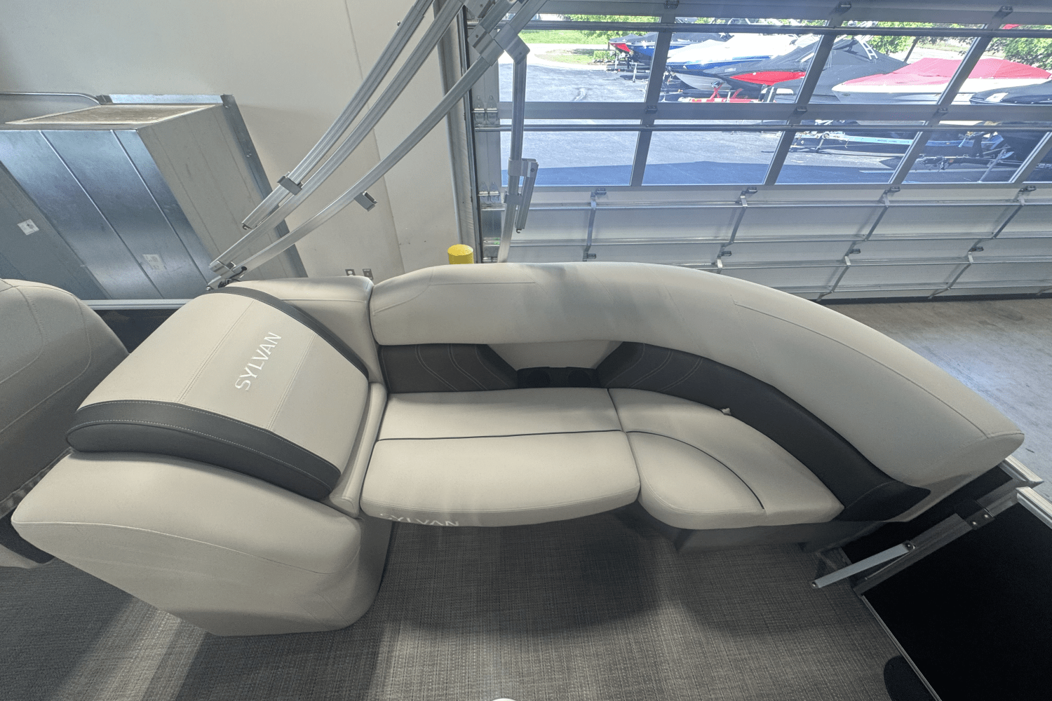 Slide: The Image of Sylvan MIRAGE 822 2025 - 14