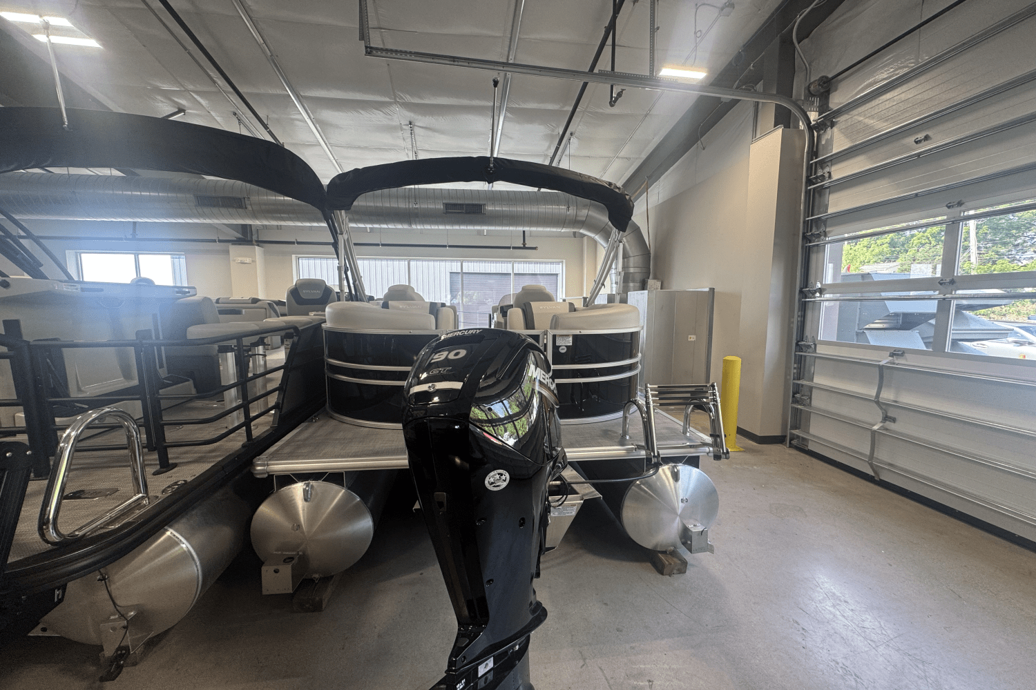 Slide: The Image of Sylvan MIRAGE 822 2025 - 3