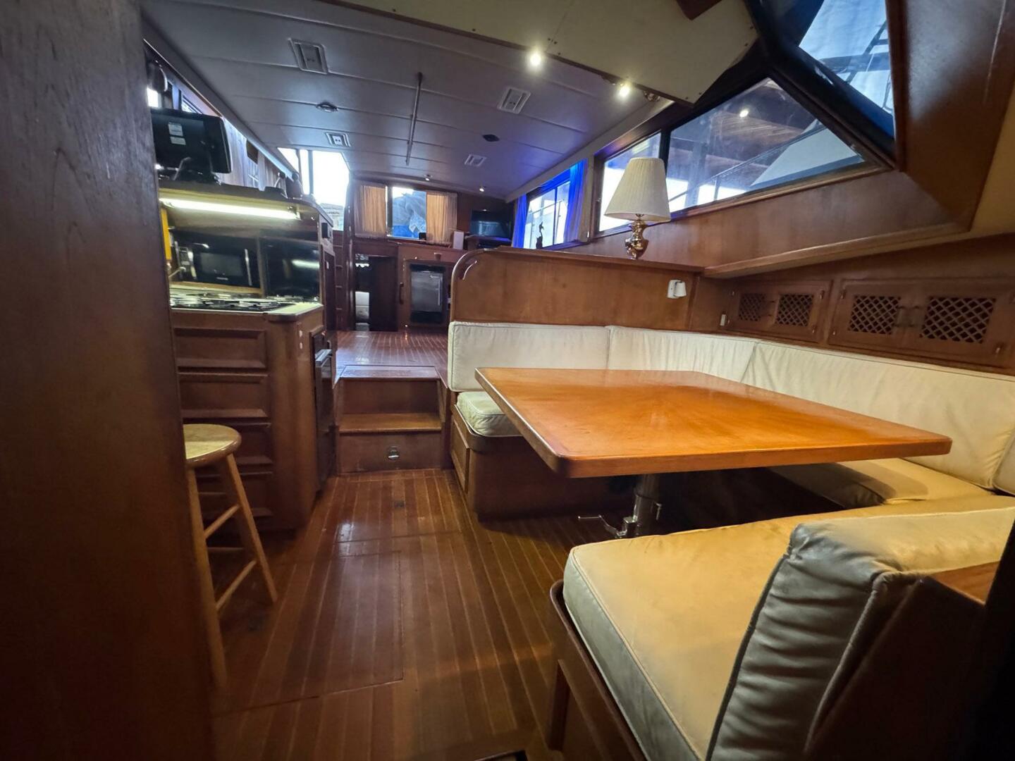 Slide: The Image of Symbol 51 Motor Yacht 1987 - 5049147