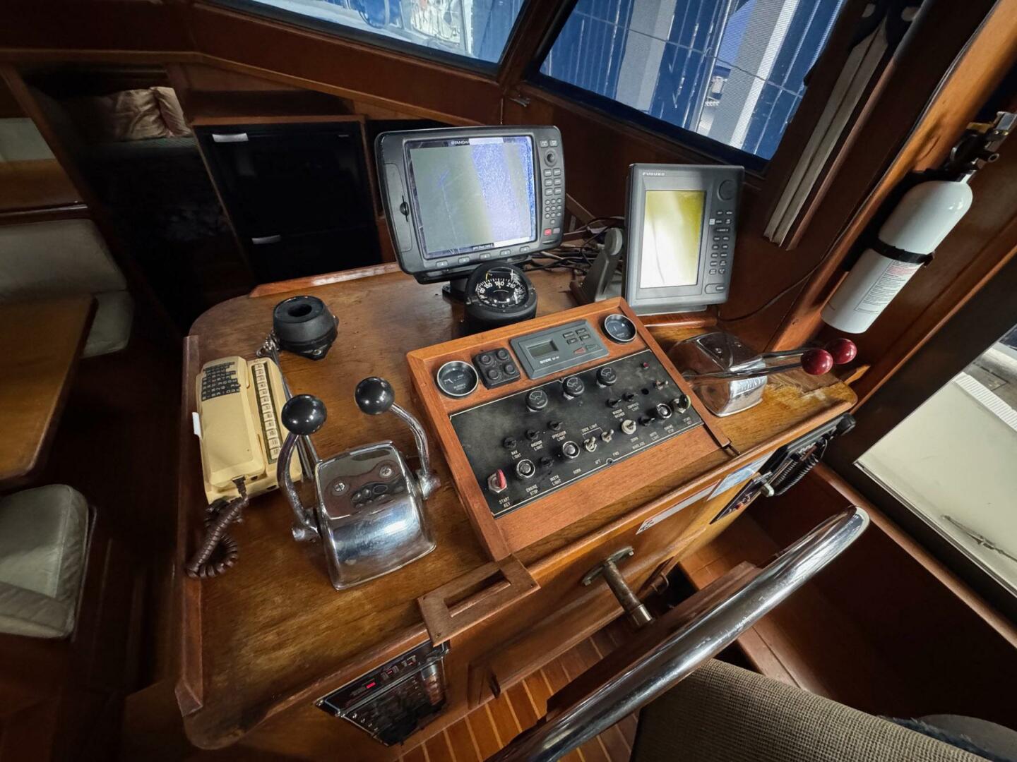 Slide: The Image of Symbol 51 Motor Yacht 1987 - 5049151