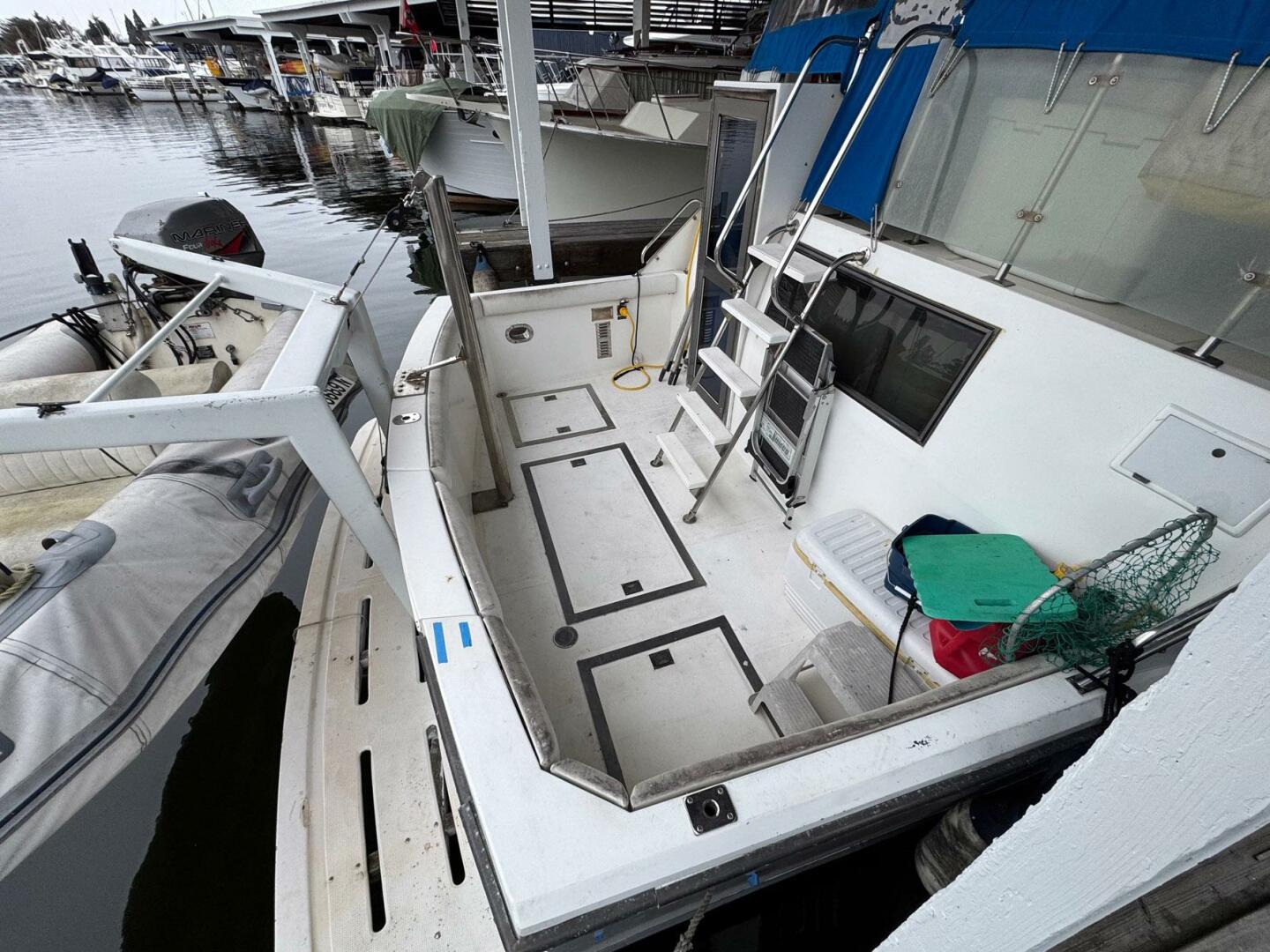 Slide: The Image of Symbol 51 Motor Yacht 1987 - 5049139