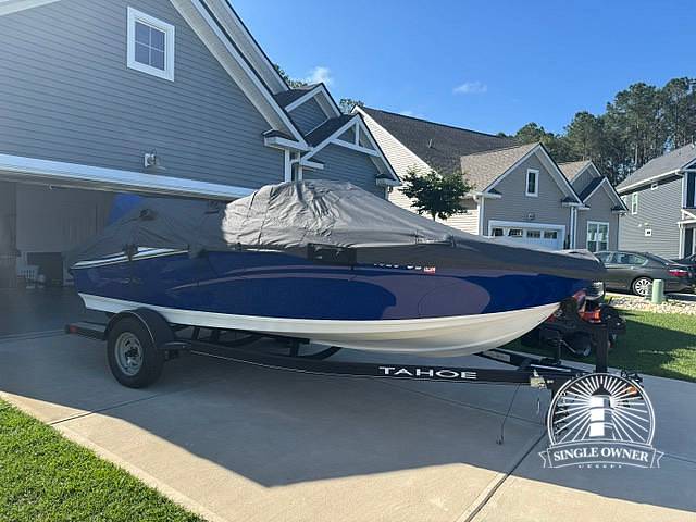 Slide: The Image of Cover - Full Boat - 15536450