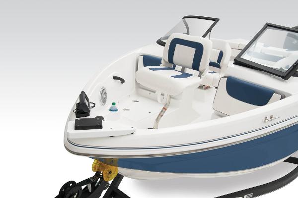 Slide: The Image of Tahoe 185 S 2024 - 12