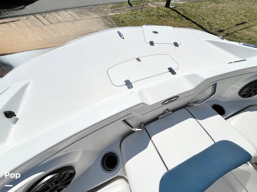 Slide: The Image of Forward Deck - 15233516