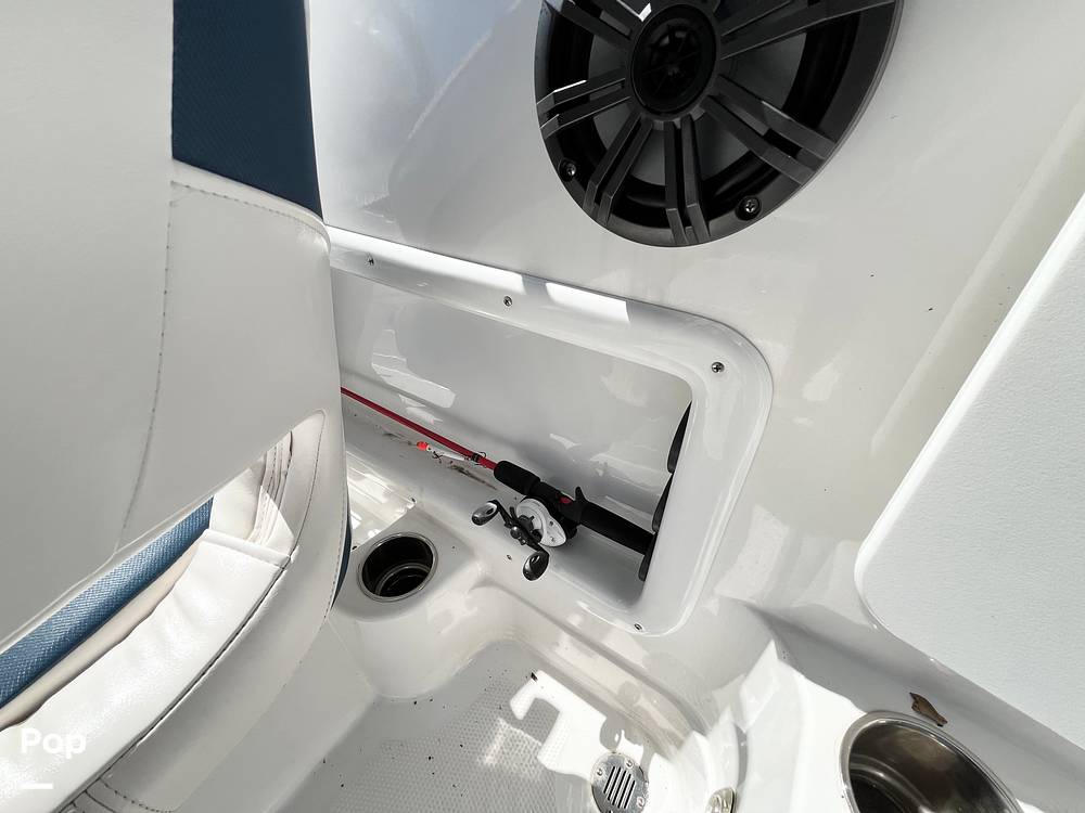 Slide: The Image of Under Gunwale Rod Storage - 15233547