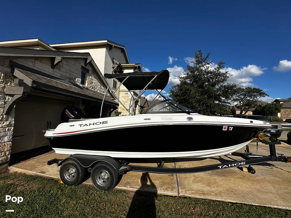 Slide: The Image of Tahoe 200S 2022 - 14862081