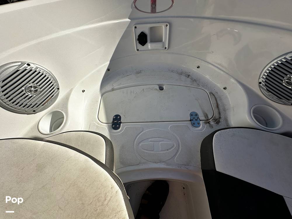 Slide: The Image of Tahoe 200S 2022 - 14861490