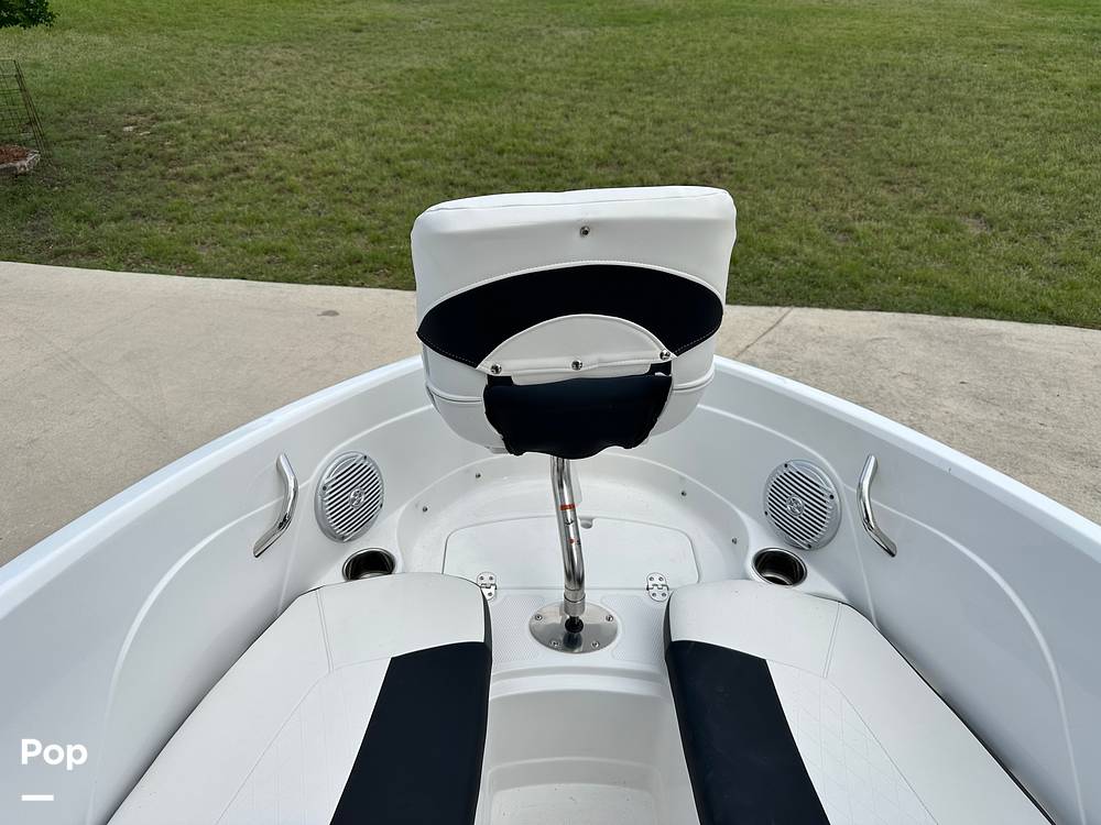 Slide: The Image of Tahoe 200 S 2022 - 15392402