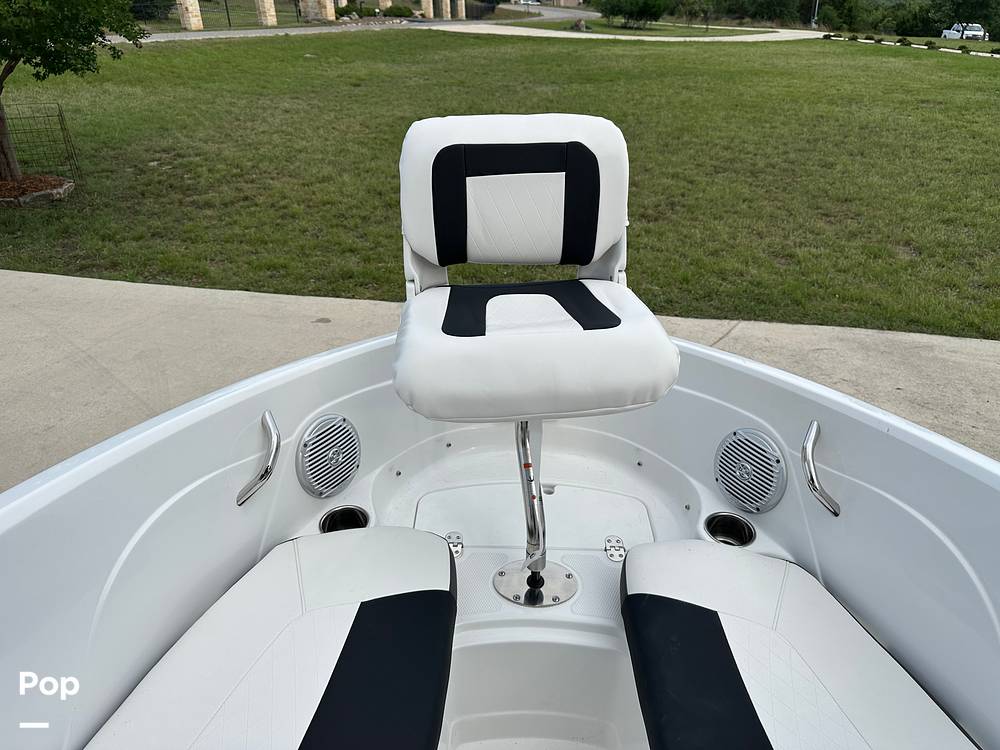 Slide: The Image of Tahoe 200 S 2022 - 15392403
