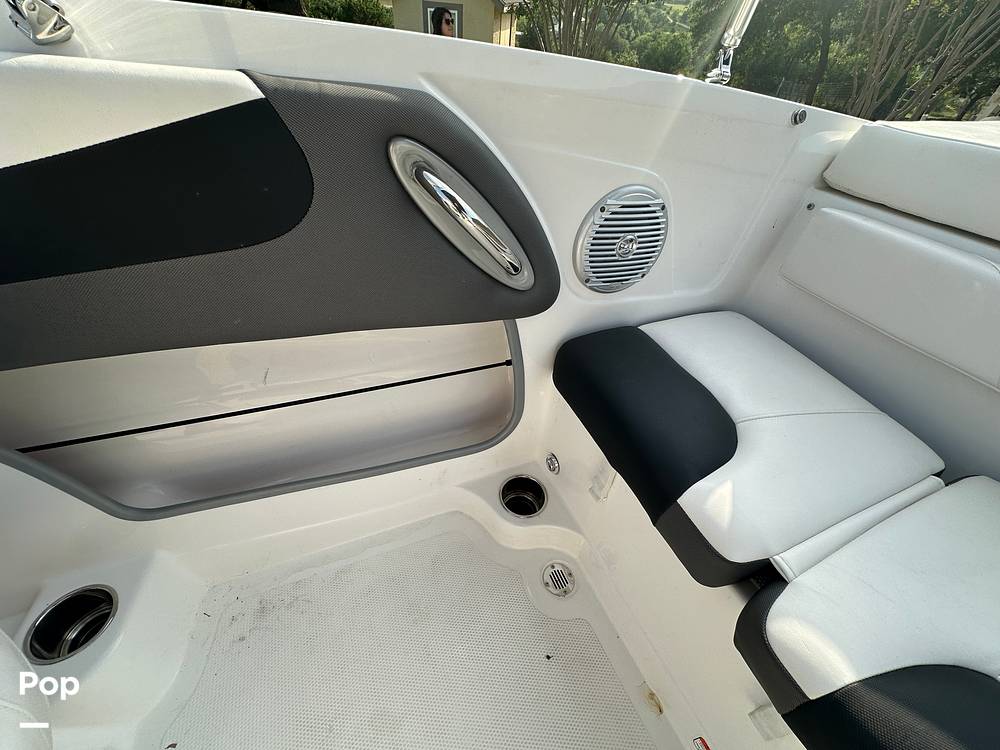 Slide: The Image of Tahoe 200 S 2022 - 15392582