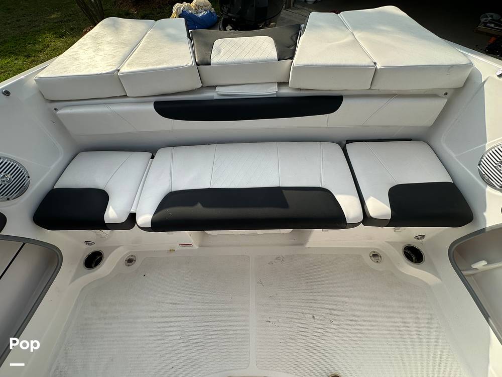 Slide: The Image of Tahoe 200 S 2022 - 15392588