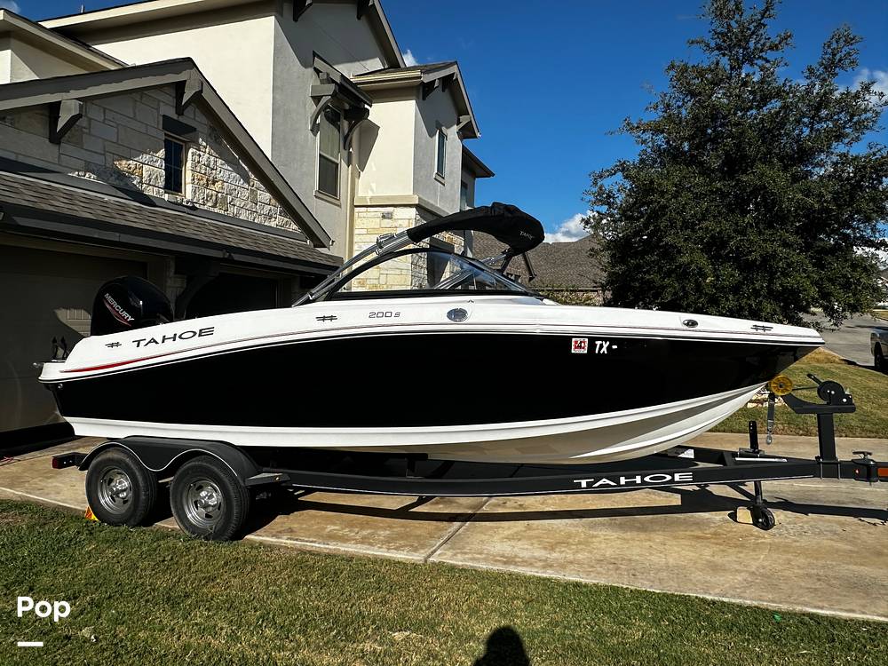 Slide: The Image of Tahoe 200S 2022 - 14862085