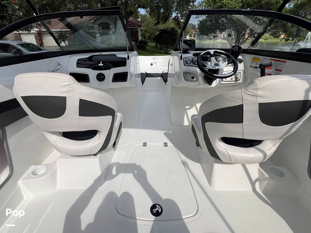 Slide: The Image of Tahoe 200 S 2022 - 14648399
