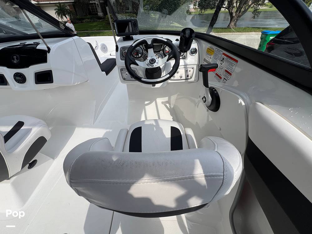 Slide: The Image of Tahoe 200 S 2022 - 14648400