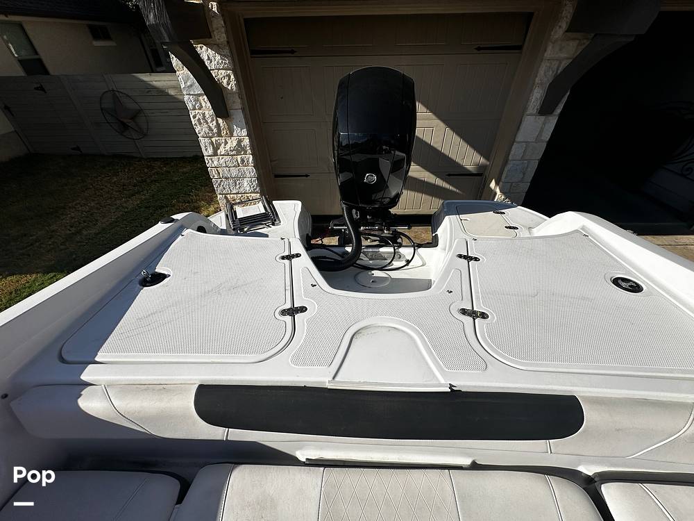 Slide: The Image of Tahoe 200S 2022 - 14861523