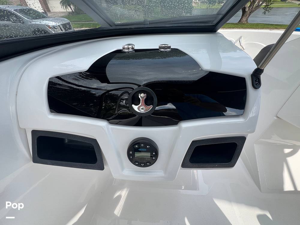 Slide: The Image of Tahoe 200 S 2022 - 14648402