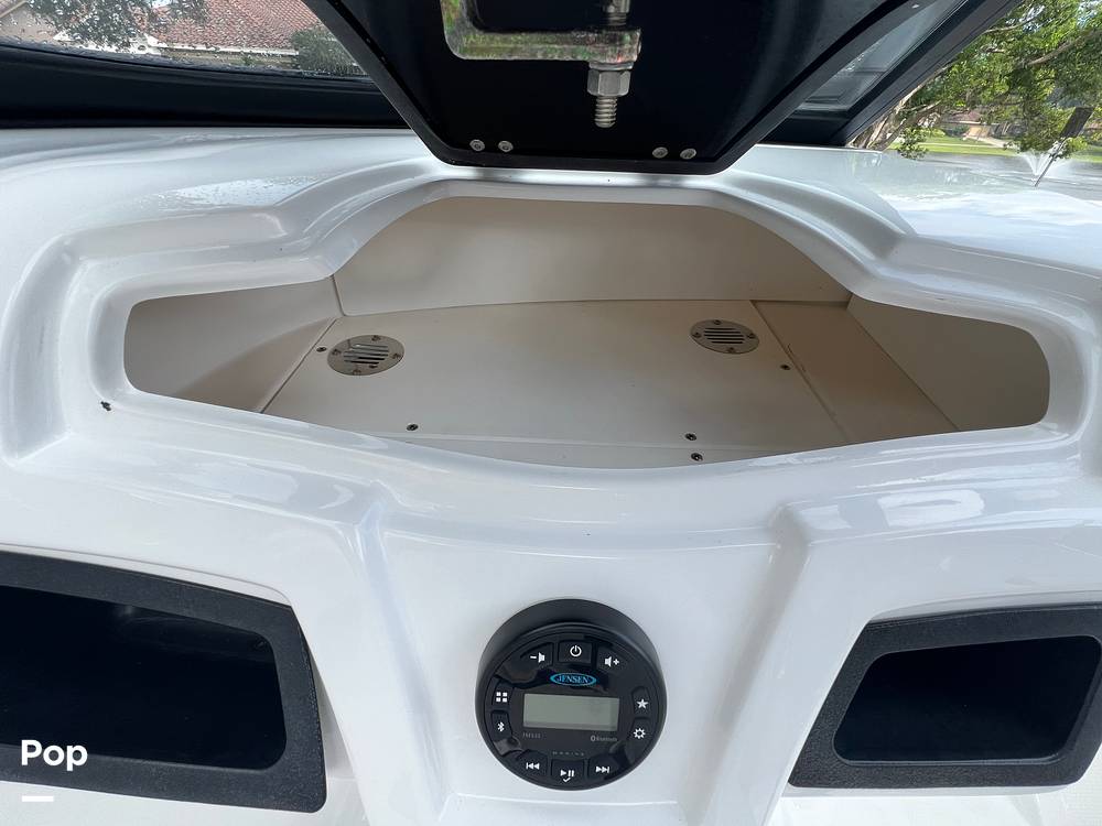 Slide: The Image of Tahoe 200 S 2022 - 14648403