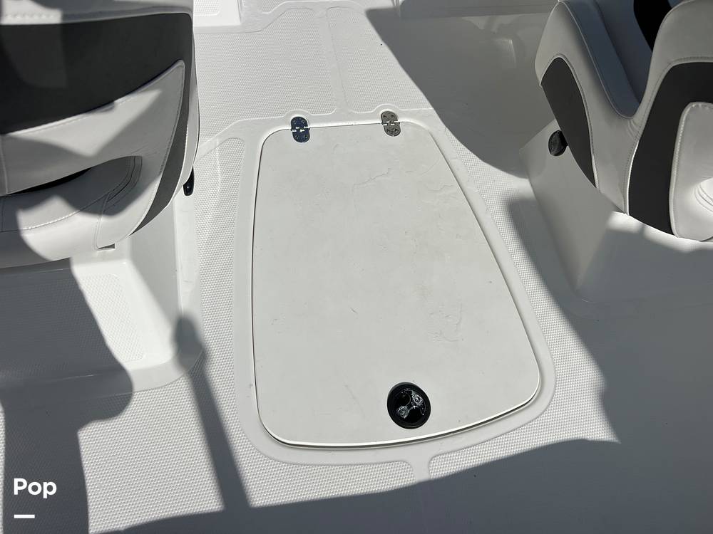 Slide: The Image of Tahoe 200 S 2022 - 14648405