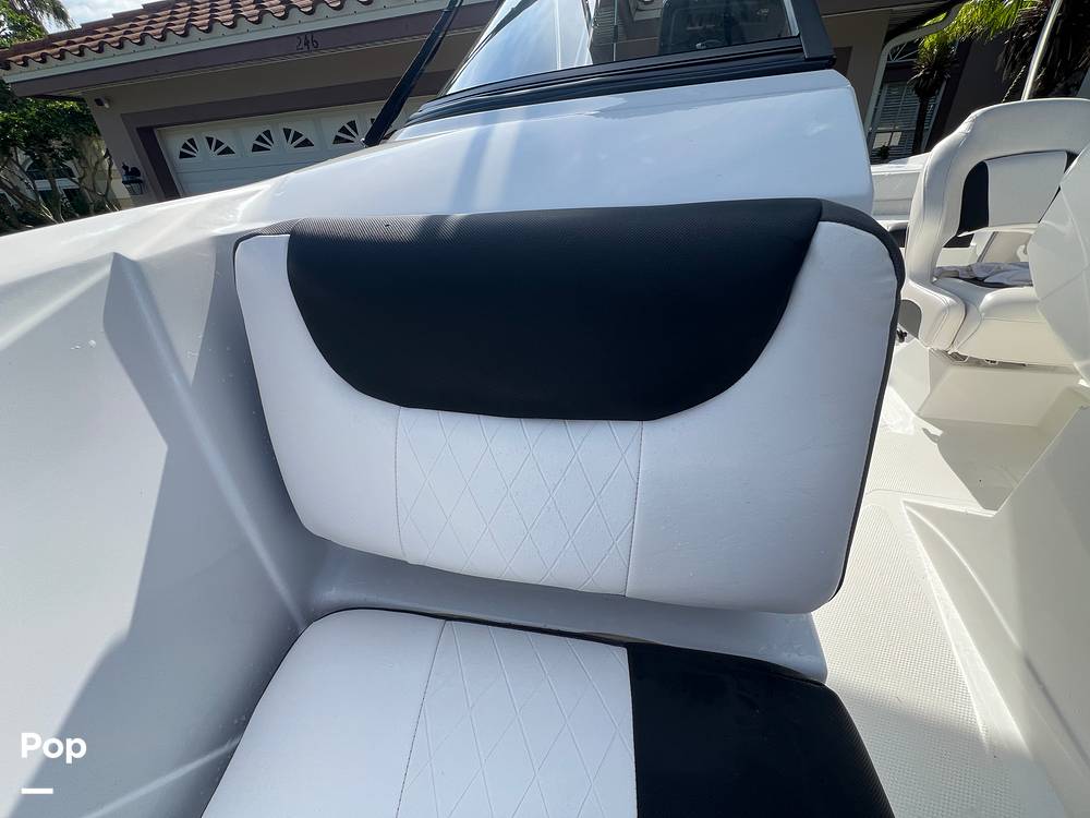 Slide: The Image of Tahoe 200 S 2022 - 14648426