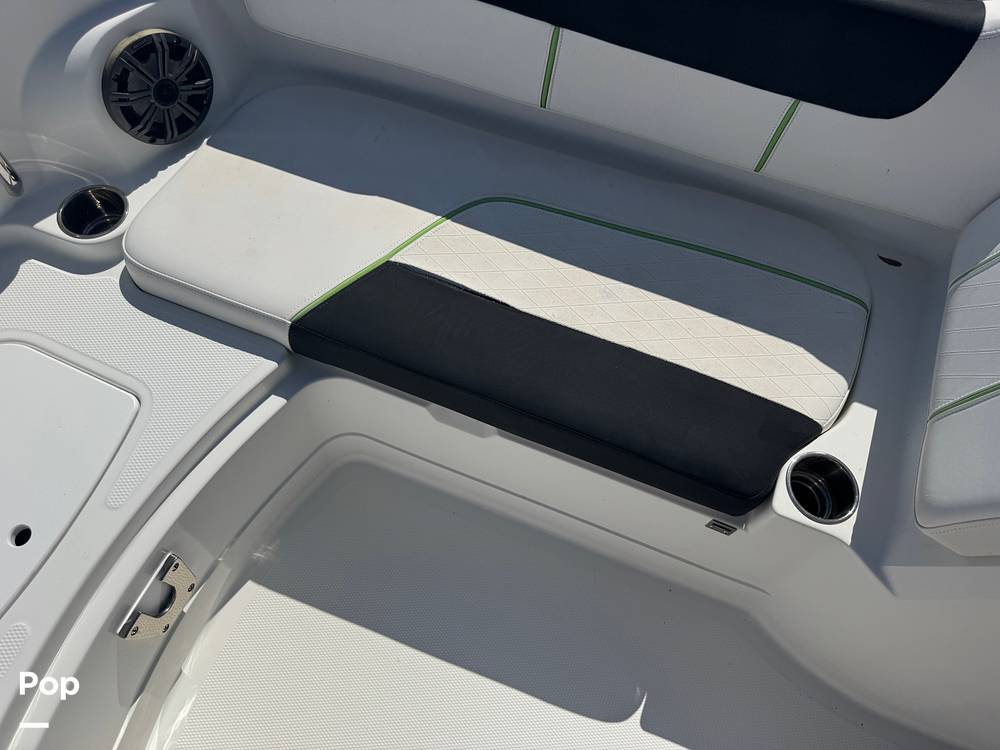 Slide: The Image of Tahoe 2150 2020 - 15388300