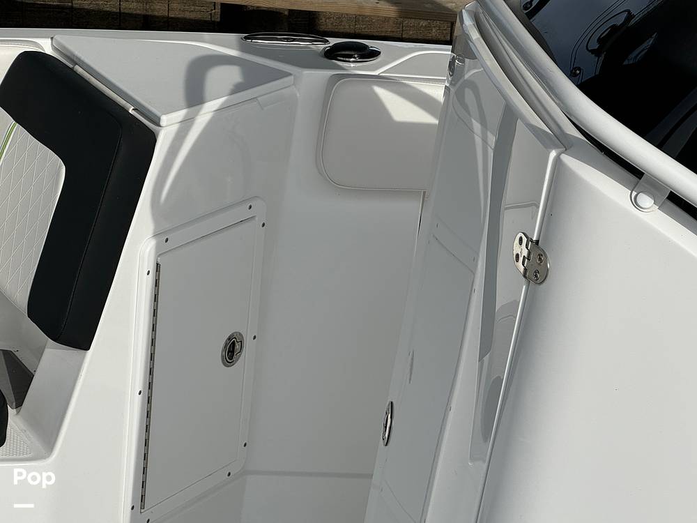 Slide: The Image of Tahoe 2150 CC 2021 - 15062000