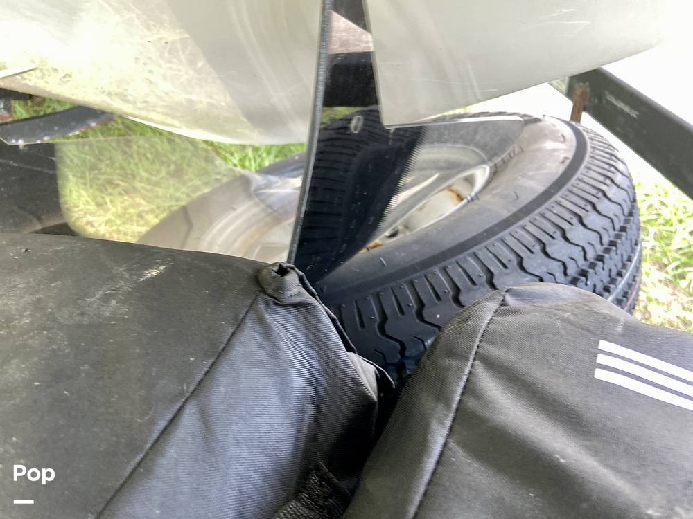Slide: The Image of Tahoe 2150 CC 2021 - 14796150