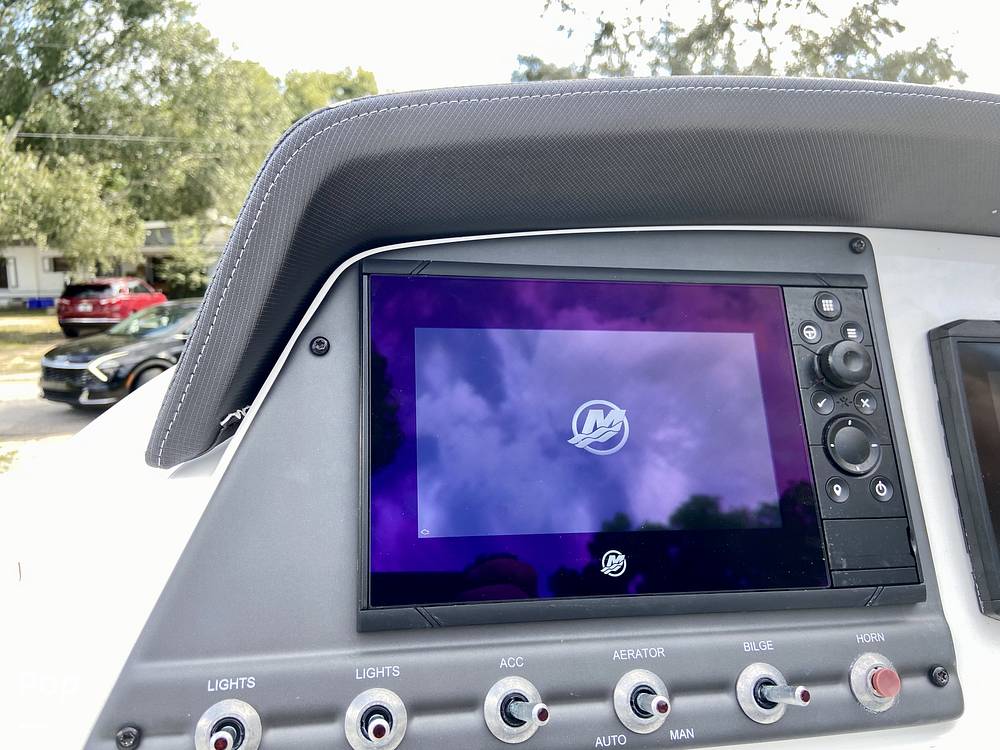 Slide: The Image of Tahoe 2150 CC 2021 - 14796155