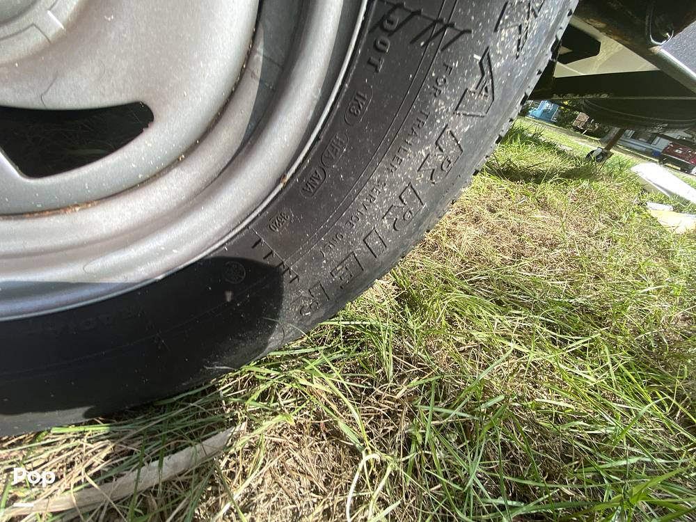 Slide: The Image of Tahoe 2150 CC 2021 - 14796183