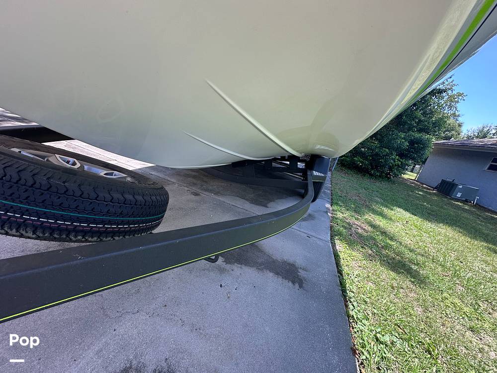 Slide: The Image of Tahoe 2150CC 2022 - 18