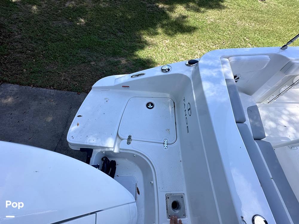 Slide: The Image of Tahoe 2150CC 2022 - 27