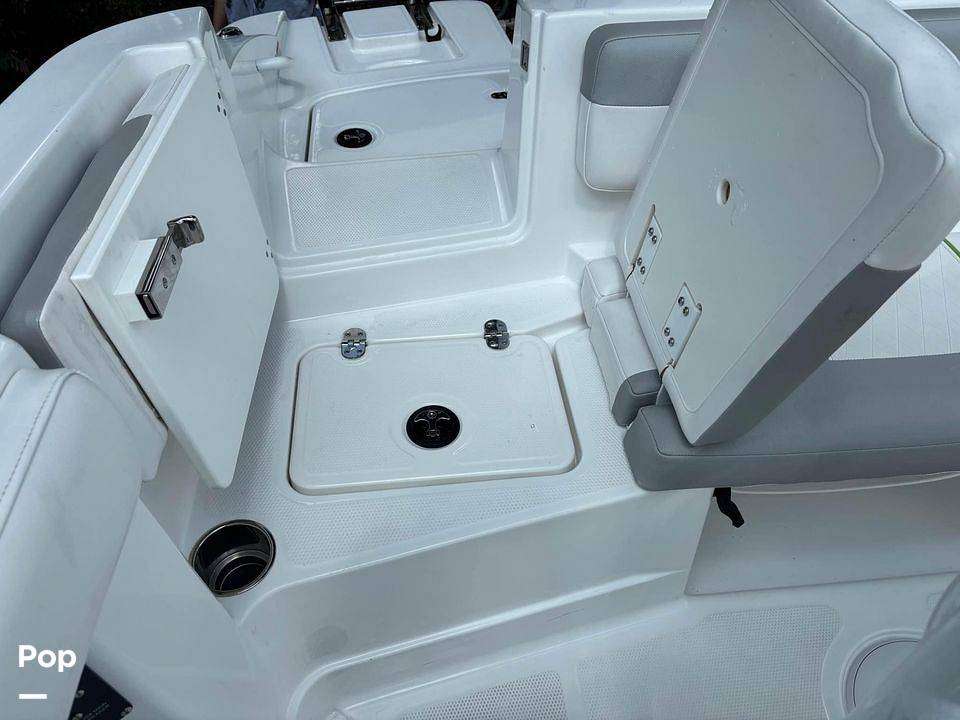Slide: The Image of Tahoe 2150CC 2022 - 9