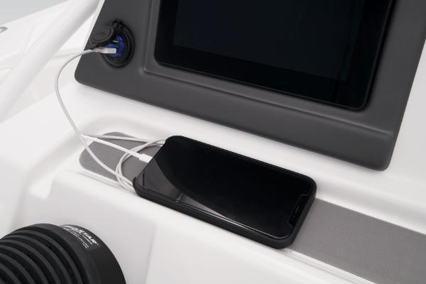 Slide: The Image of Tahoe 2150 CC 2024 - 27