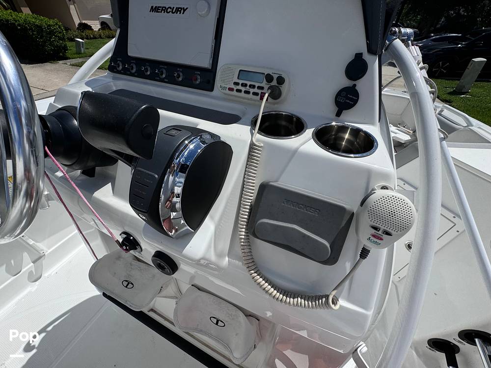 Slide: The Image of Tahoe 2150 Center Console 2021 - 14659696