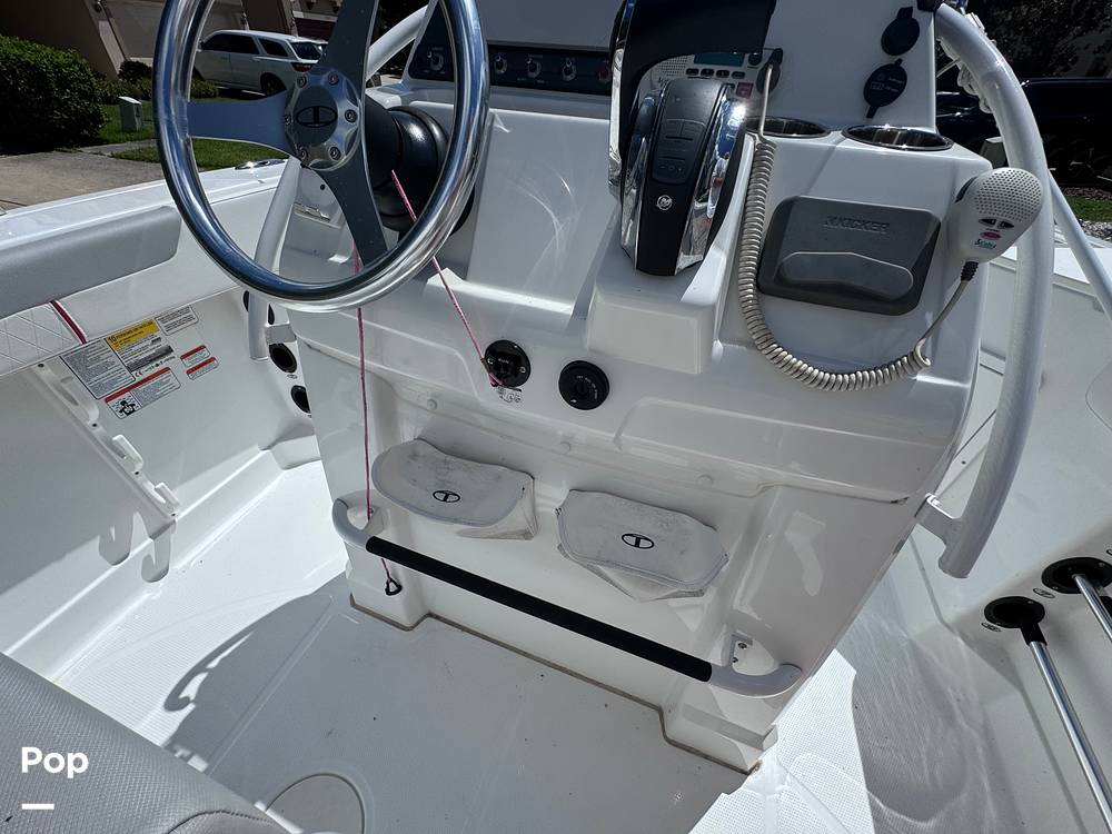 Slide: The Image of Tahoe 2150 Center Console 2021 - 14659698