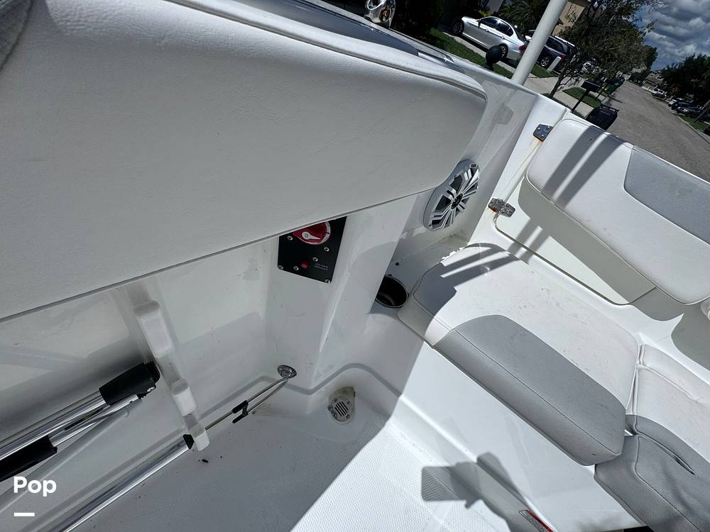 Slide: The Image of Tahoe 2150 Center Console 2021 - 14659779