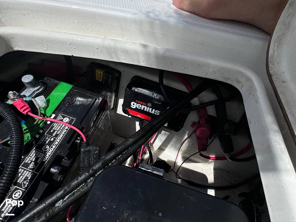 Slide: The Image of Tahoe 2150 Center Console 2021 - 14659785