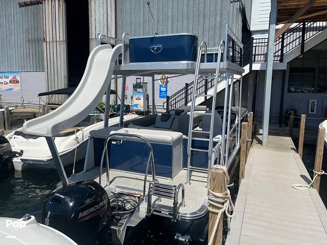 Slide: The Image of Tahoe 2585 Cascade Cruise Funship 2022 - 15164384