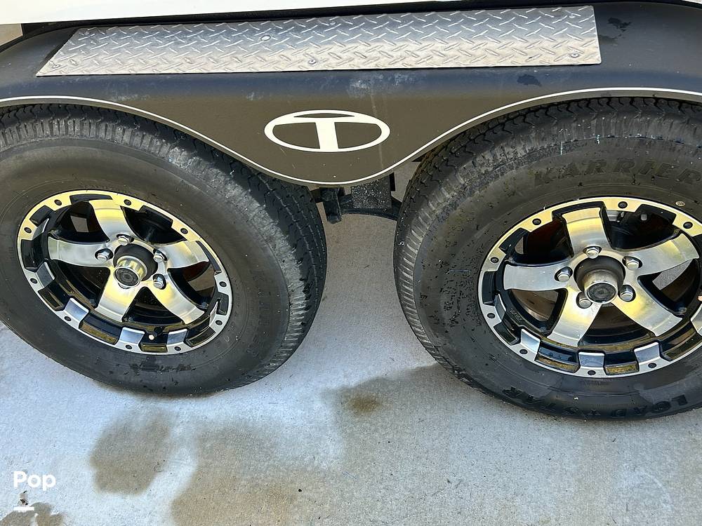 Slide: The Image of Alloy Wheels - 13979013
