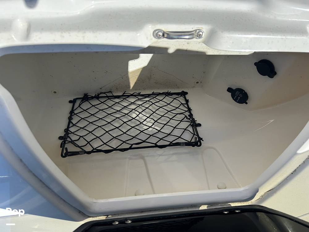 Slide: The Image of Live Bait Tackle - 14079117
