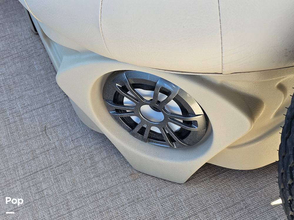 Slide: The Image of Tahoe Grand Island GT 2580 CR 2021 - 14007102
